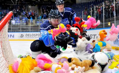 Новогодние подарки из Рязани добрались до Луганской и Донецкой областей